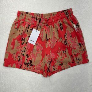 GYMSHARK NWT Graphic Camo Shorts S Raspberry and Red Print Back Pocket Elastic D